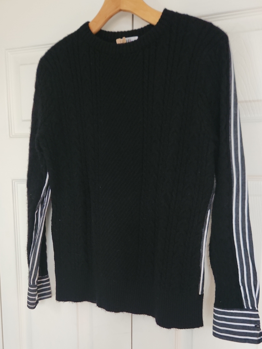Women's Black Cable-Knit Crewneck Sweater with Striped Sleeve Detail
